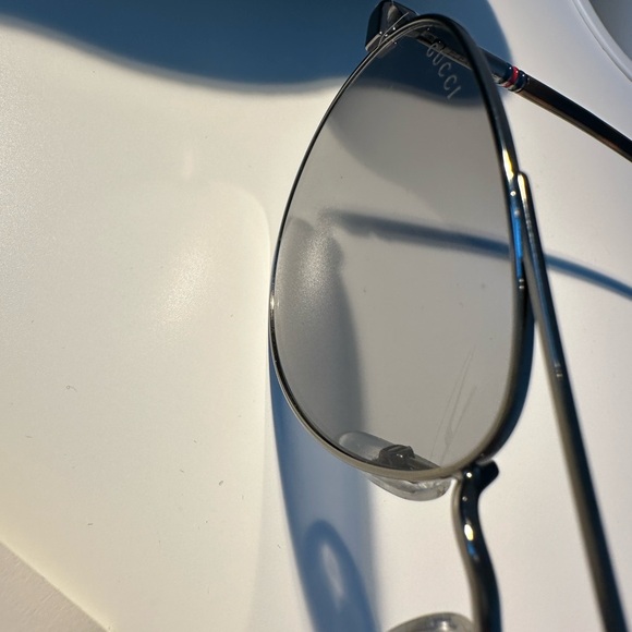 Gucci Sunglasses w flex Hinge made in Italy ULP01ayxen authentic w cloth & Case - Picture 14 of 16